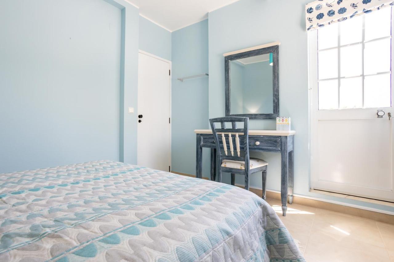 Newly Renovated 2 Bedroom Townhouse - Close To Salema Beach Exterior photo