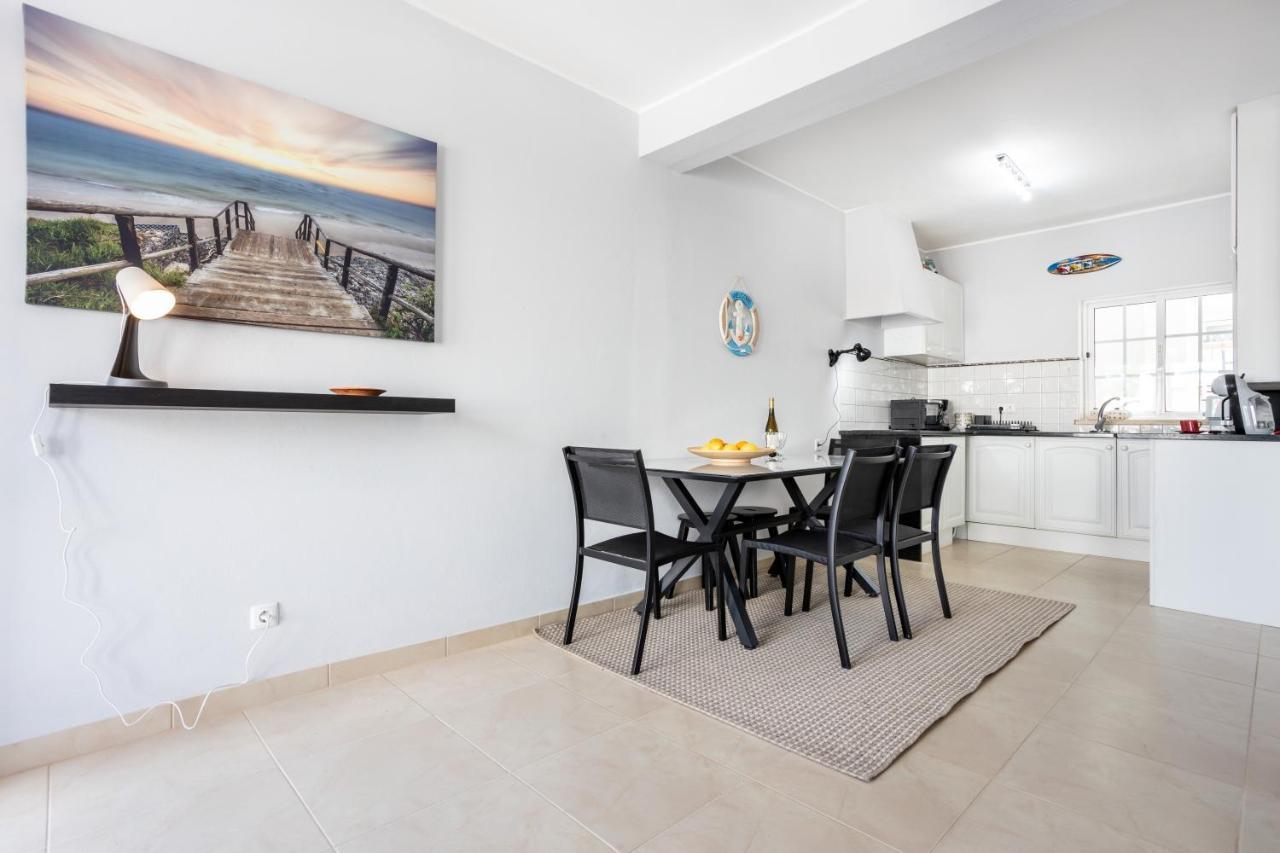 Newly Renovated 2 Bedroom Townhouse - Close To Salema Beach Exterior photo